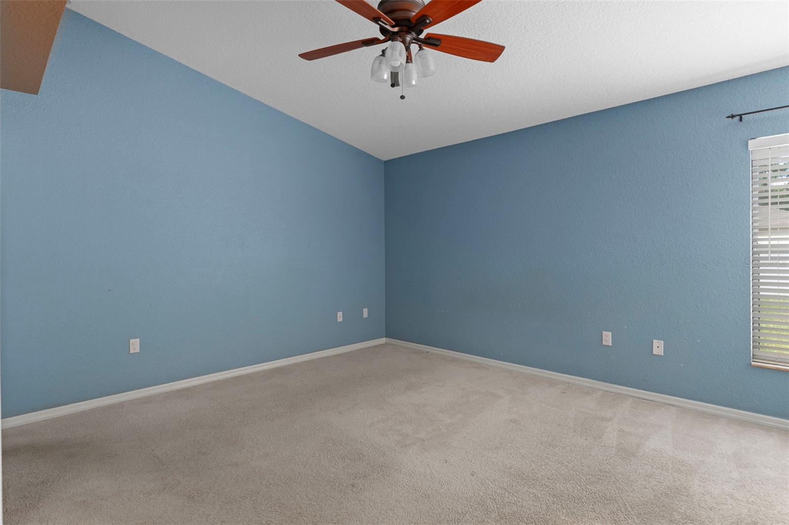 Image 25 of 47 For 1315 Leeward Avenue