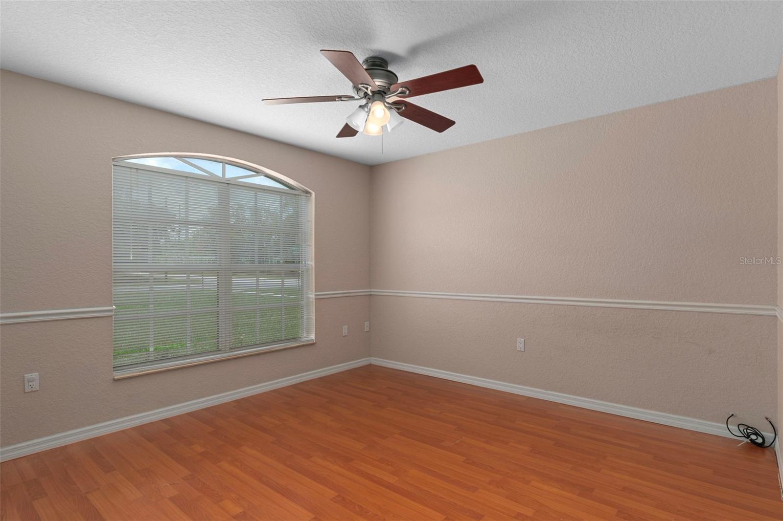 Image 33 of 47 For 1315 Leeward Avenue