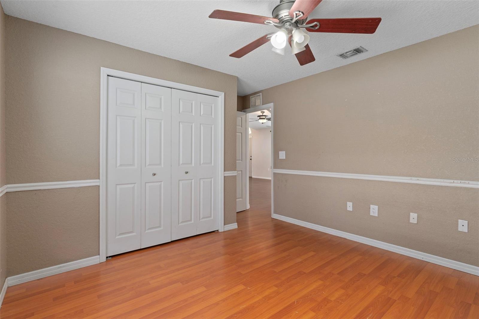 Image 36 of 47 For 1315 Leeward Avenue