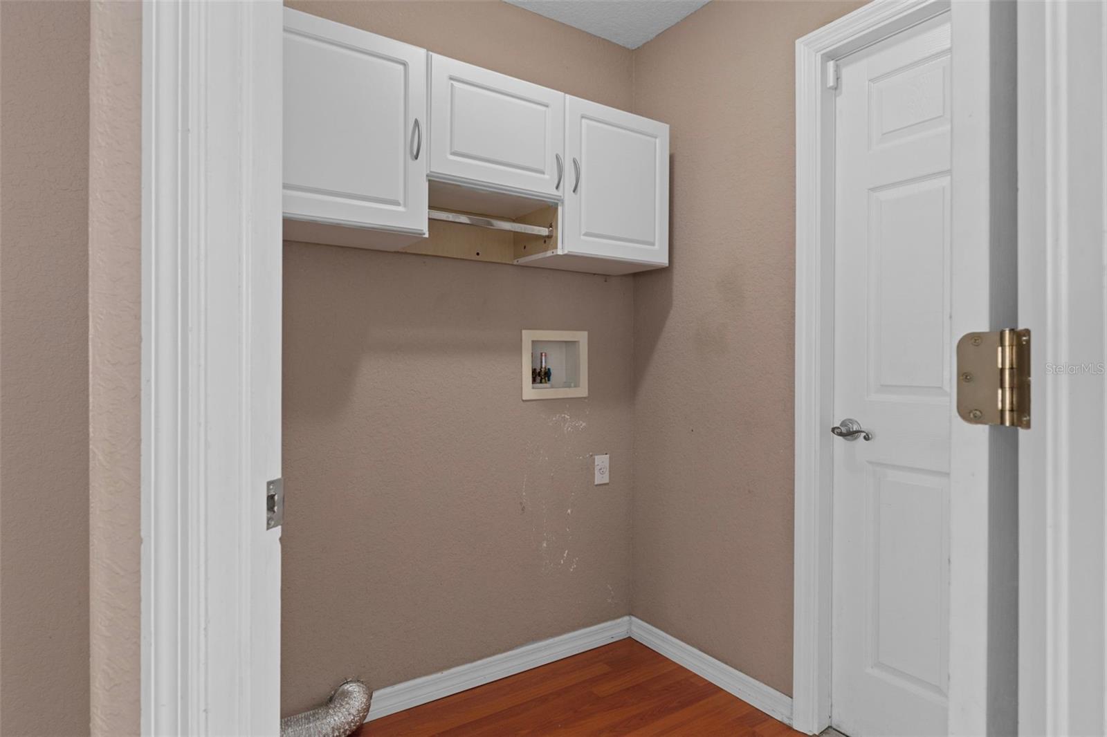 Image 39 of 47 For 1315 Leeward Avenue