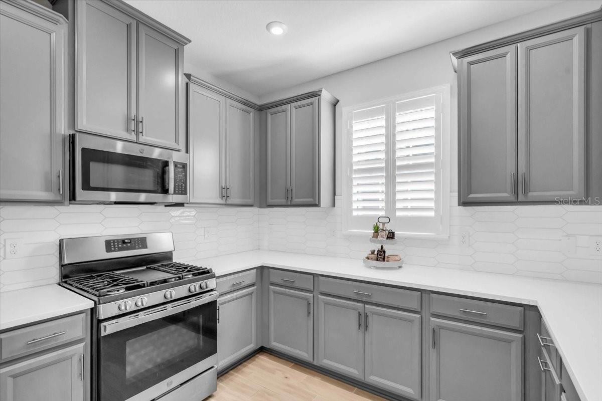 Image 20 of 69 For 10406 Inglenook Terrace