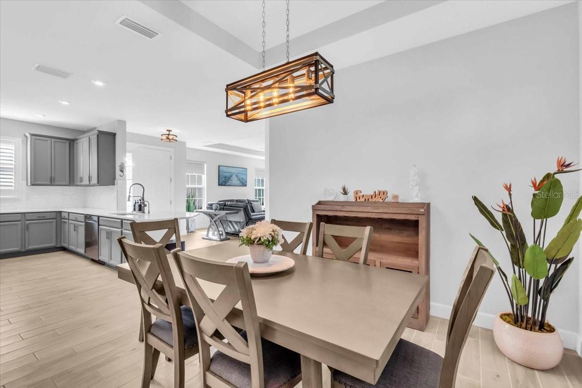 Image 22 of 69 For 10406 Inglenook Terrace