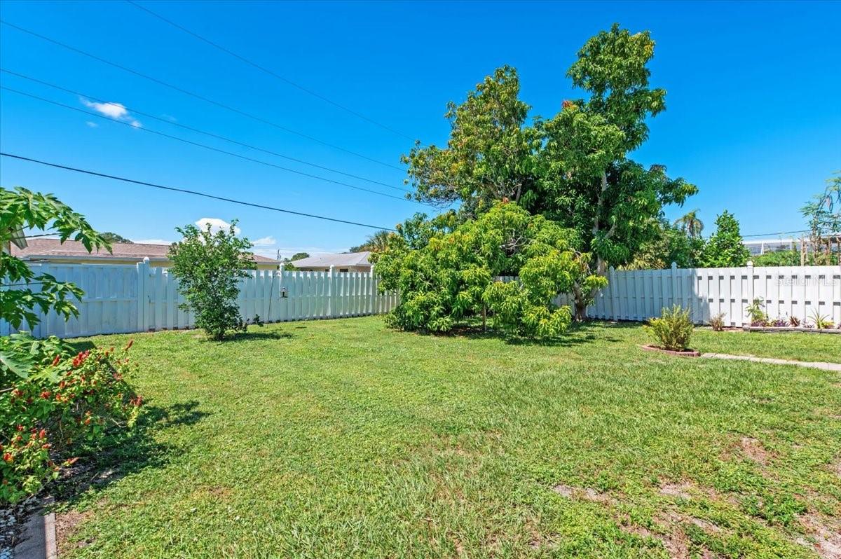 Image 39 of 49 For 1738 Colleen Street