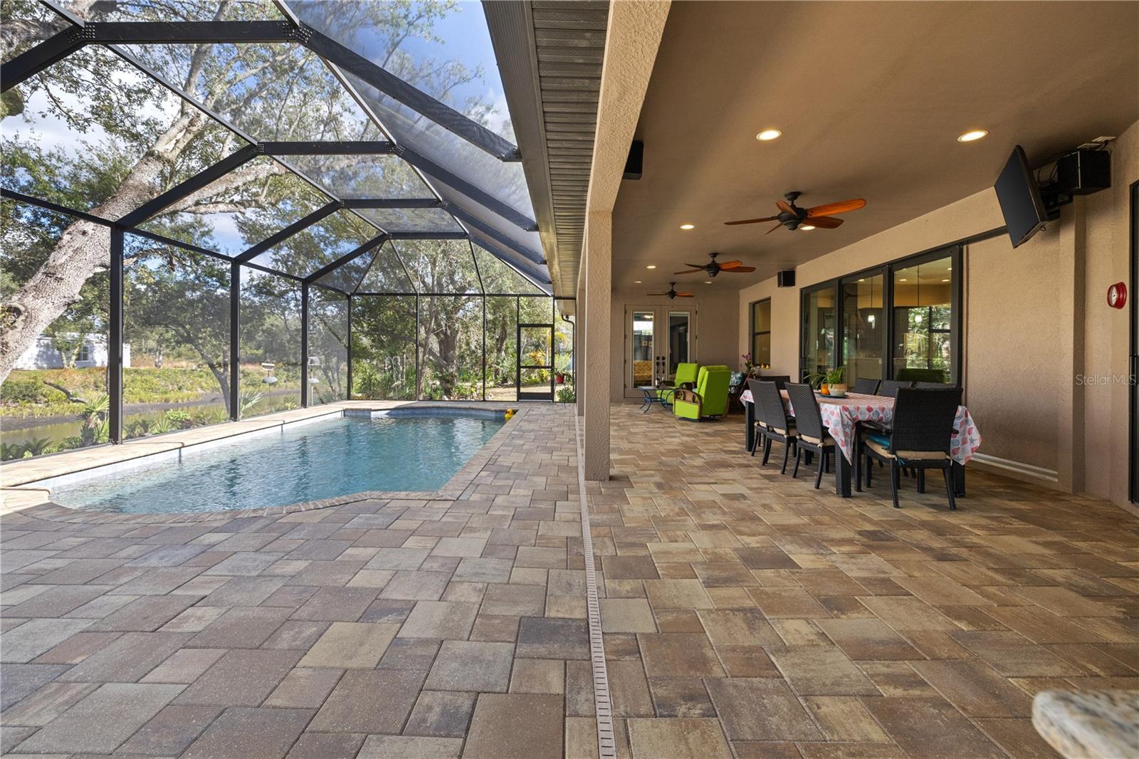 Image 33 of 40 For 27318 San Carlos Drive