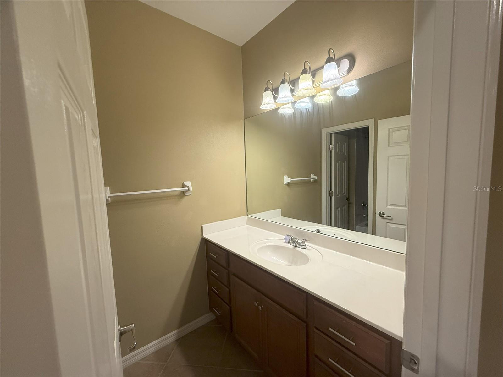 Image 14 of 18 For 7814 Moonstone Drive 6-104