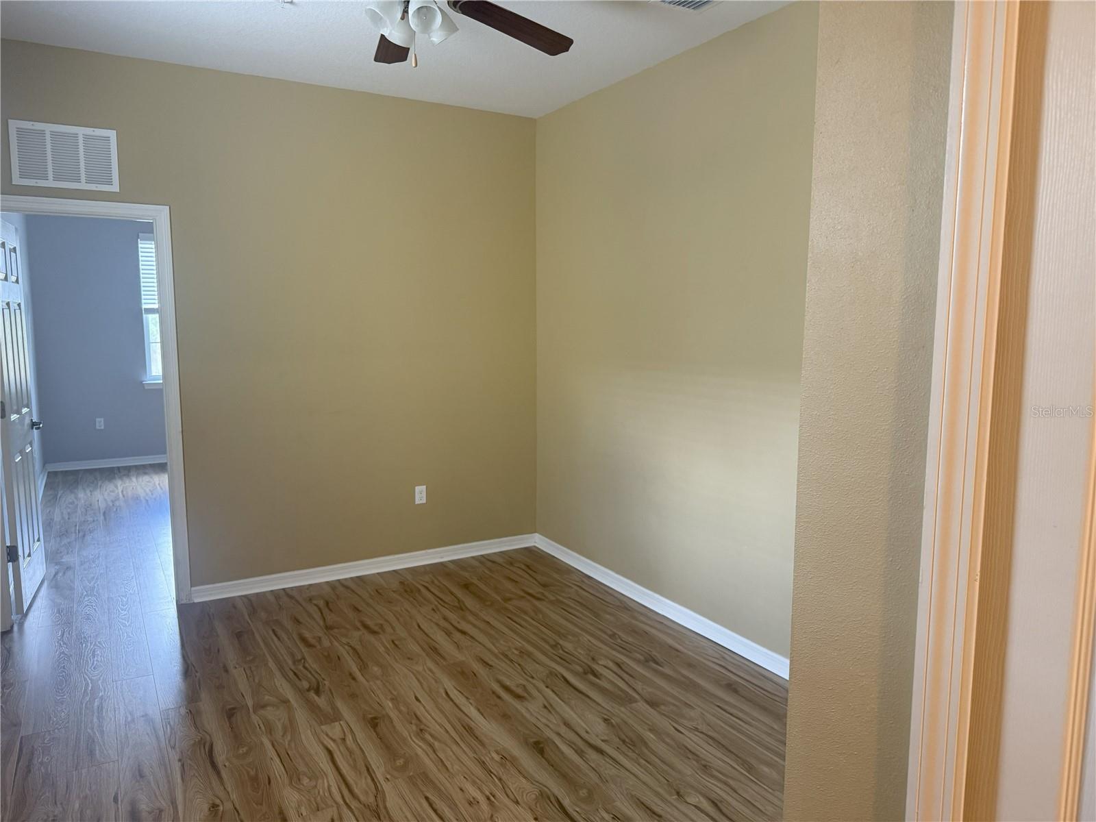Image 17 of 18 For 7814 Moonstone Drive 6-104