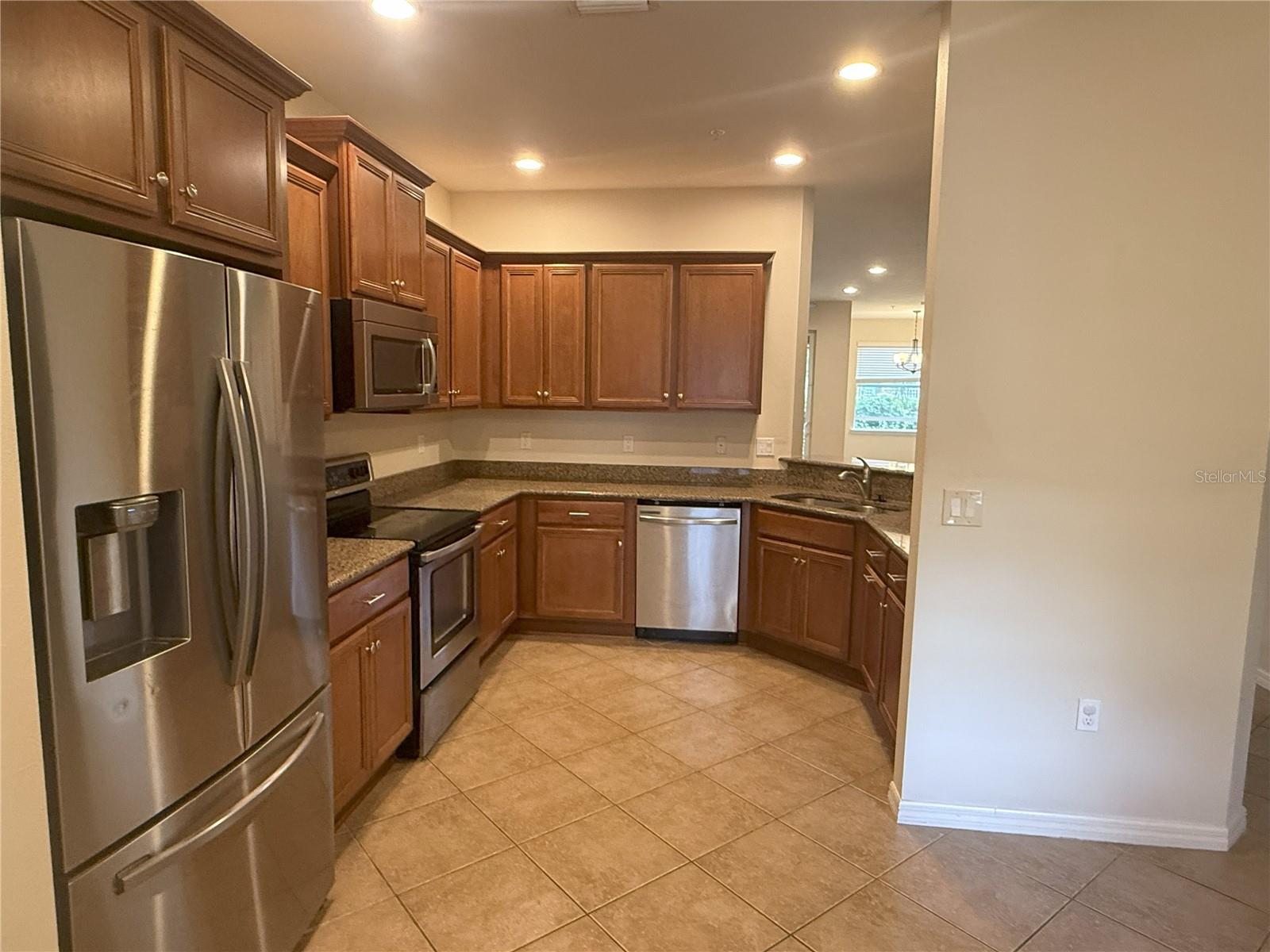 Image 5 of 18 For 7814 Moonstone Drive 6-104