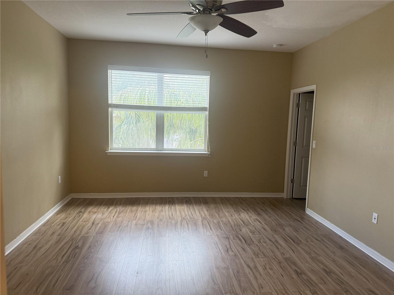 Image 9 of 18 For 7814 Moonstone Drive 6-104
