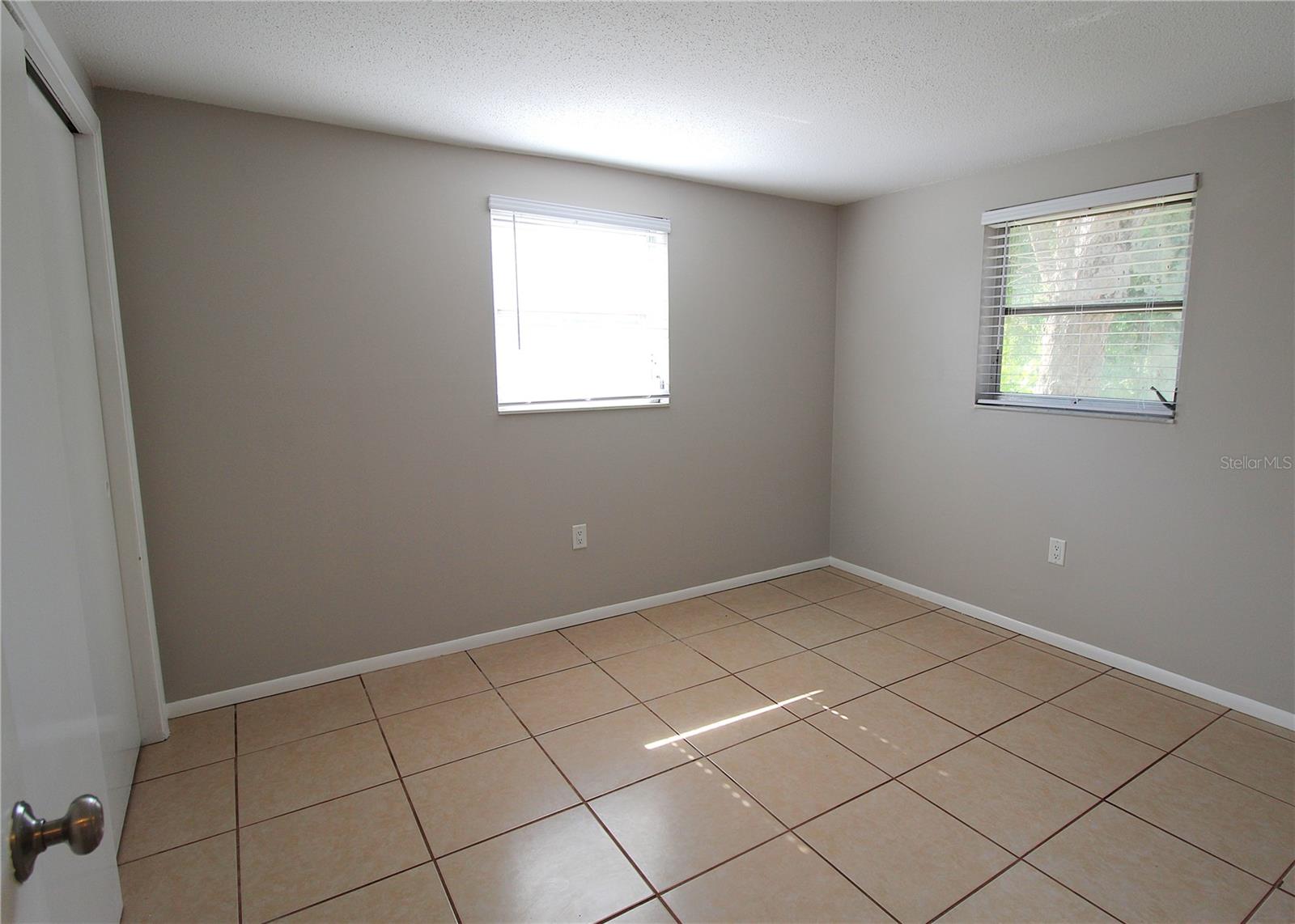 Image 7 of 11 For 536 Briarwood Road