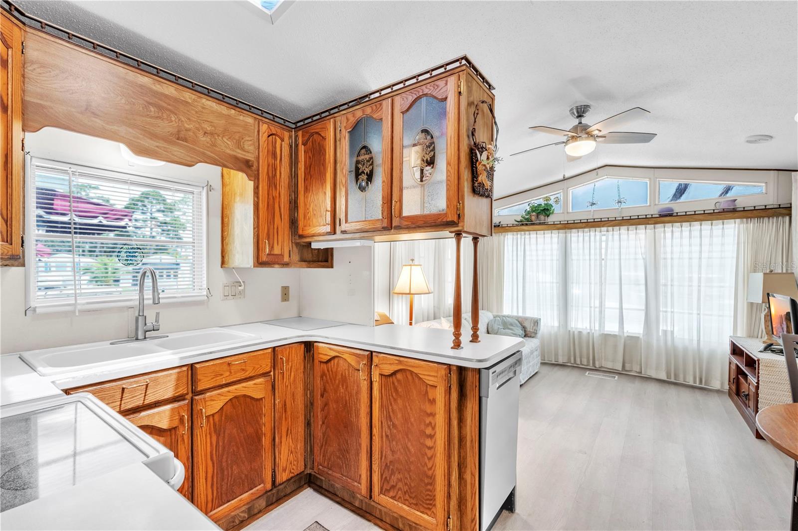 Image 11 of 34 For 129 Brookshire Drive