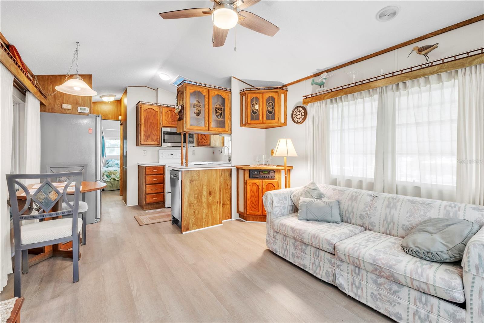 Image 9 of 34 For 129 Brookshire Drive