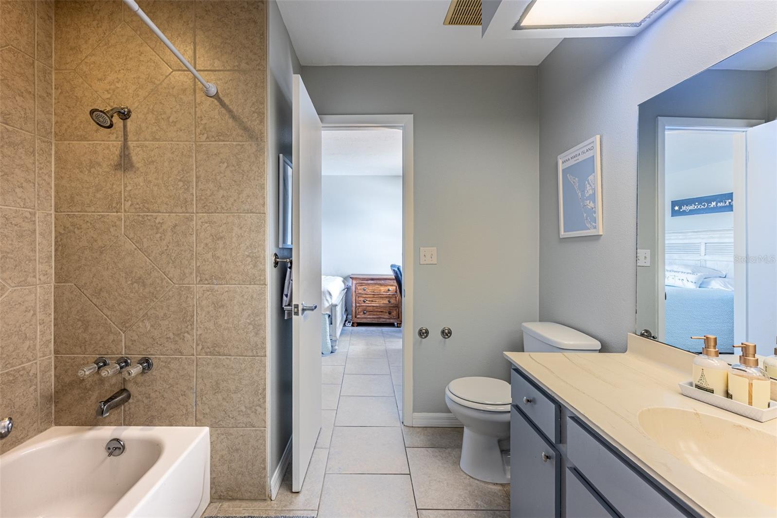Image 18 of 29 For 6208 7th Avenue W