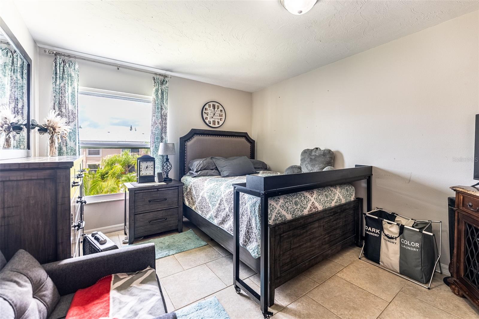 Image 20 of 29 For 6208 7th Avenue W