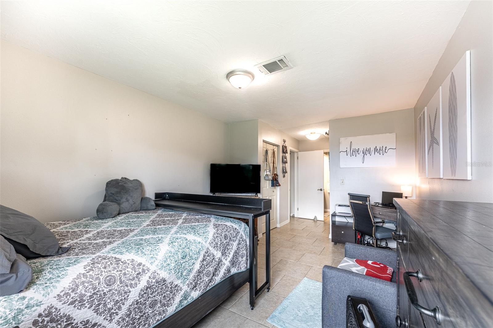 Image 21 of 29 For 6208 7th Avenue W