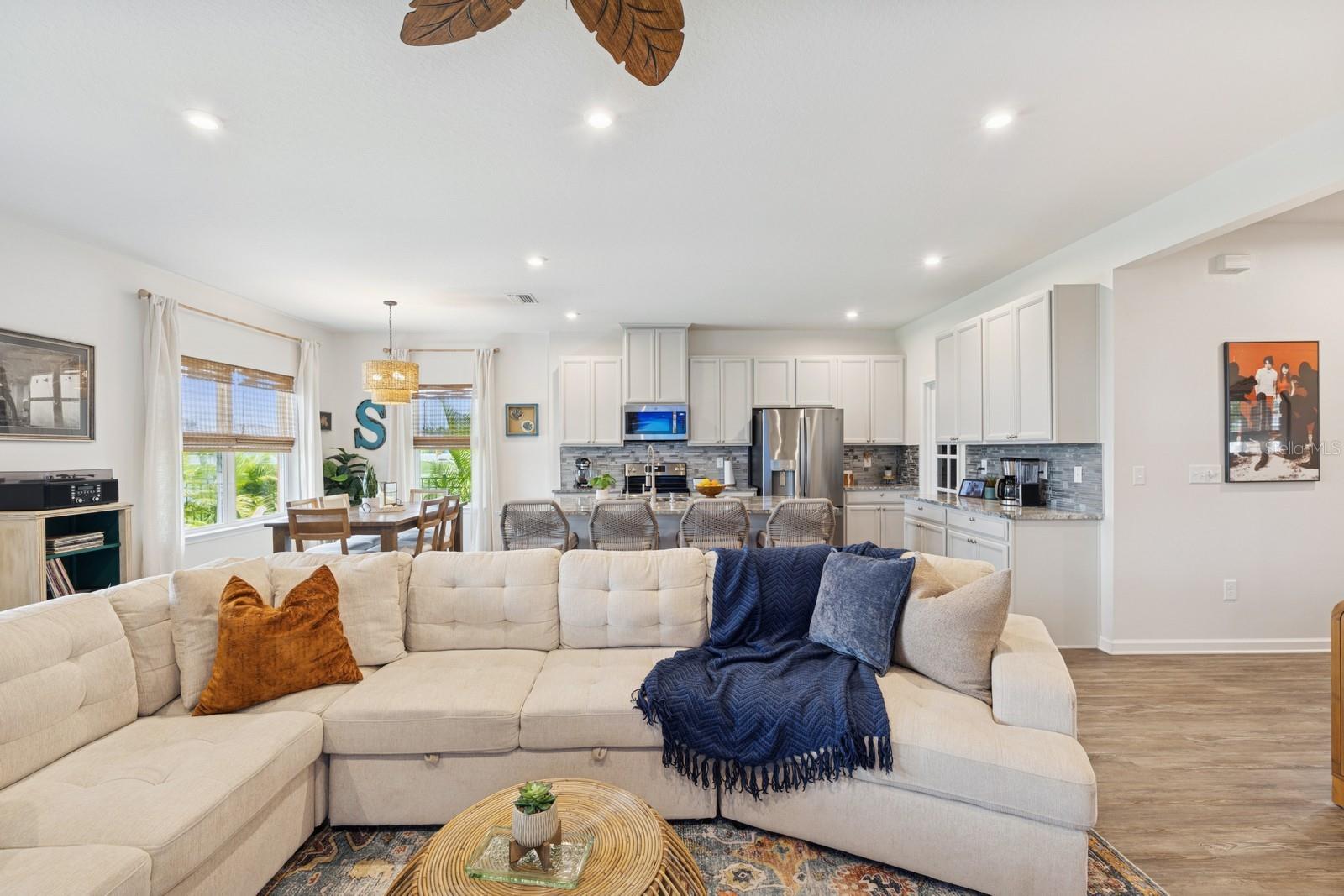Image 17 of 56 For 11323 63rd Street E