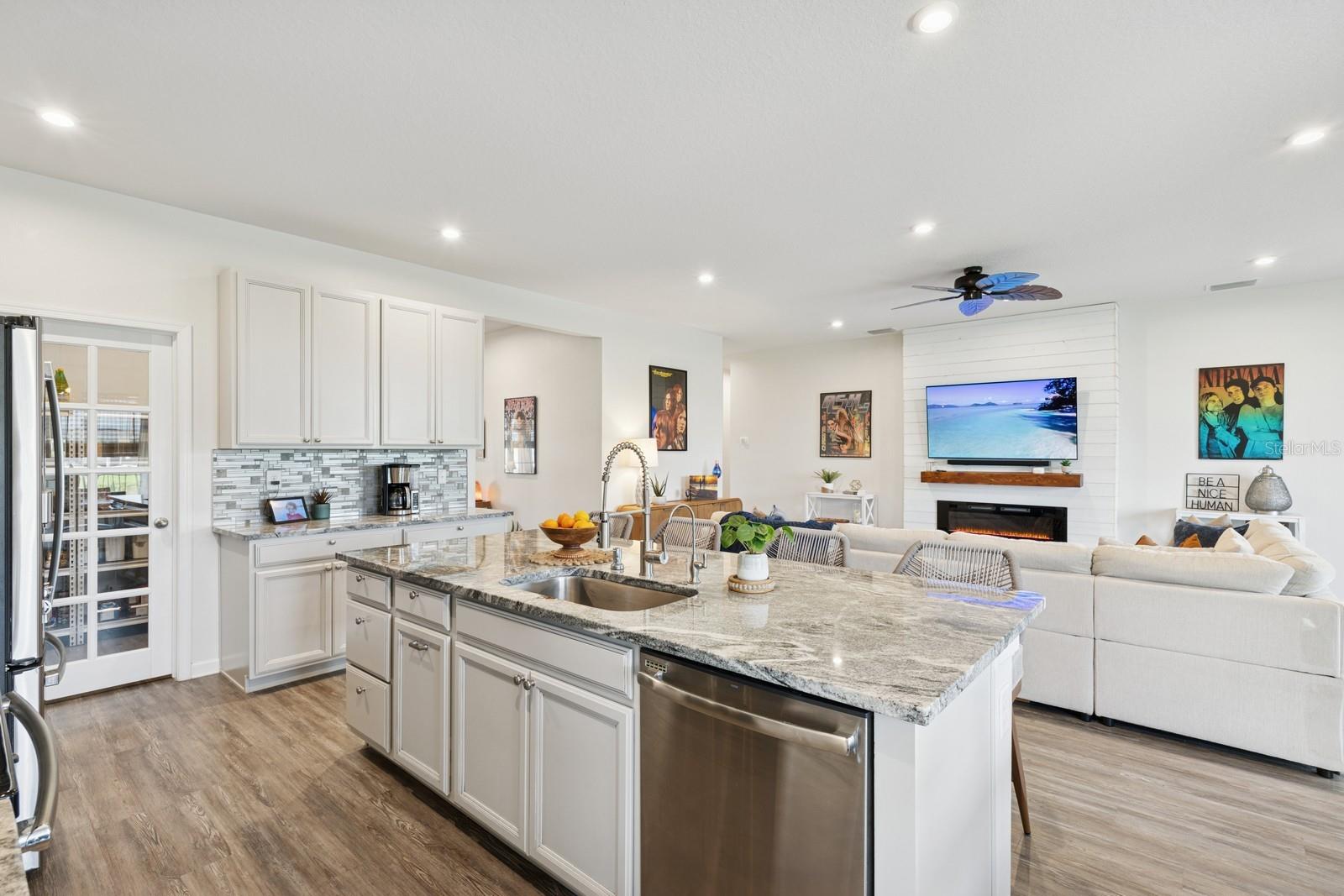 Image 20 of 56 For 11323 63rd Street E