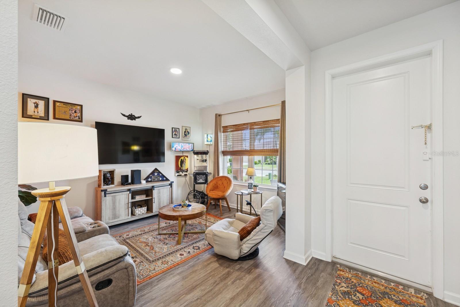 Image 5 of 56 For 11323 63rd Street E
