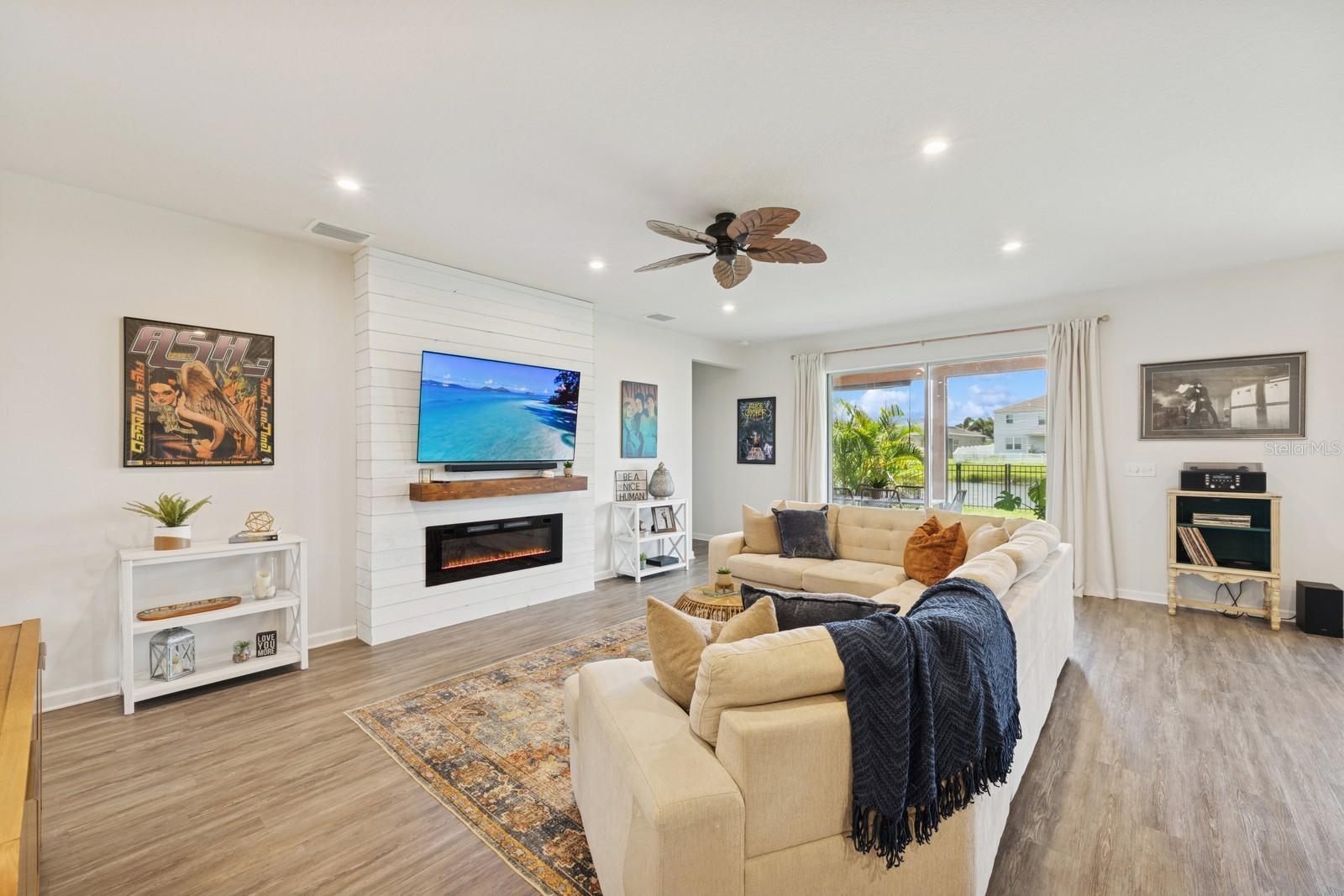 Image 6 of 56 For 11323 63rd Street E