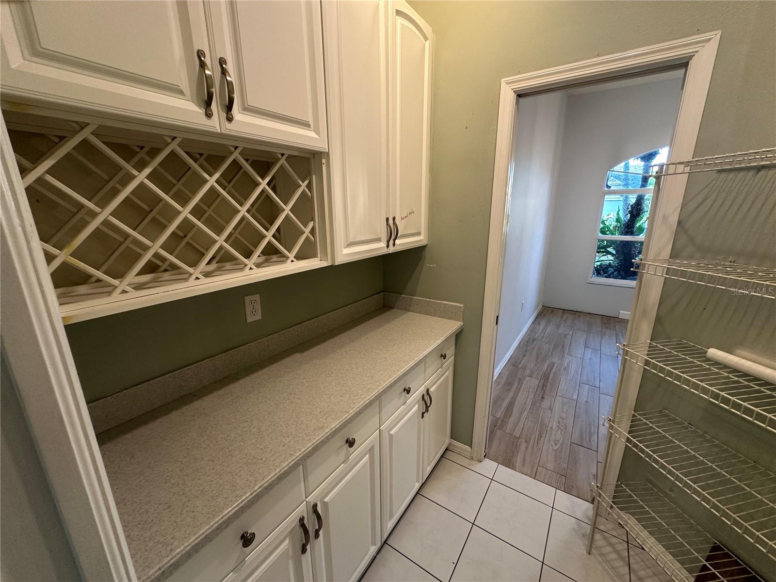 Image 17 of 40 For 7611 49th Avenue E