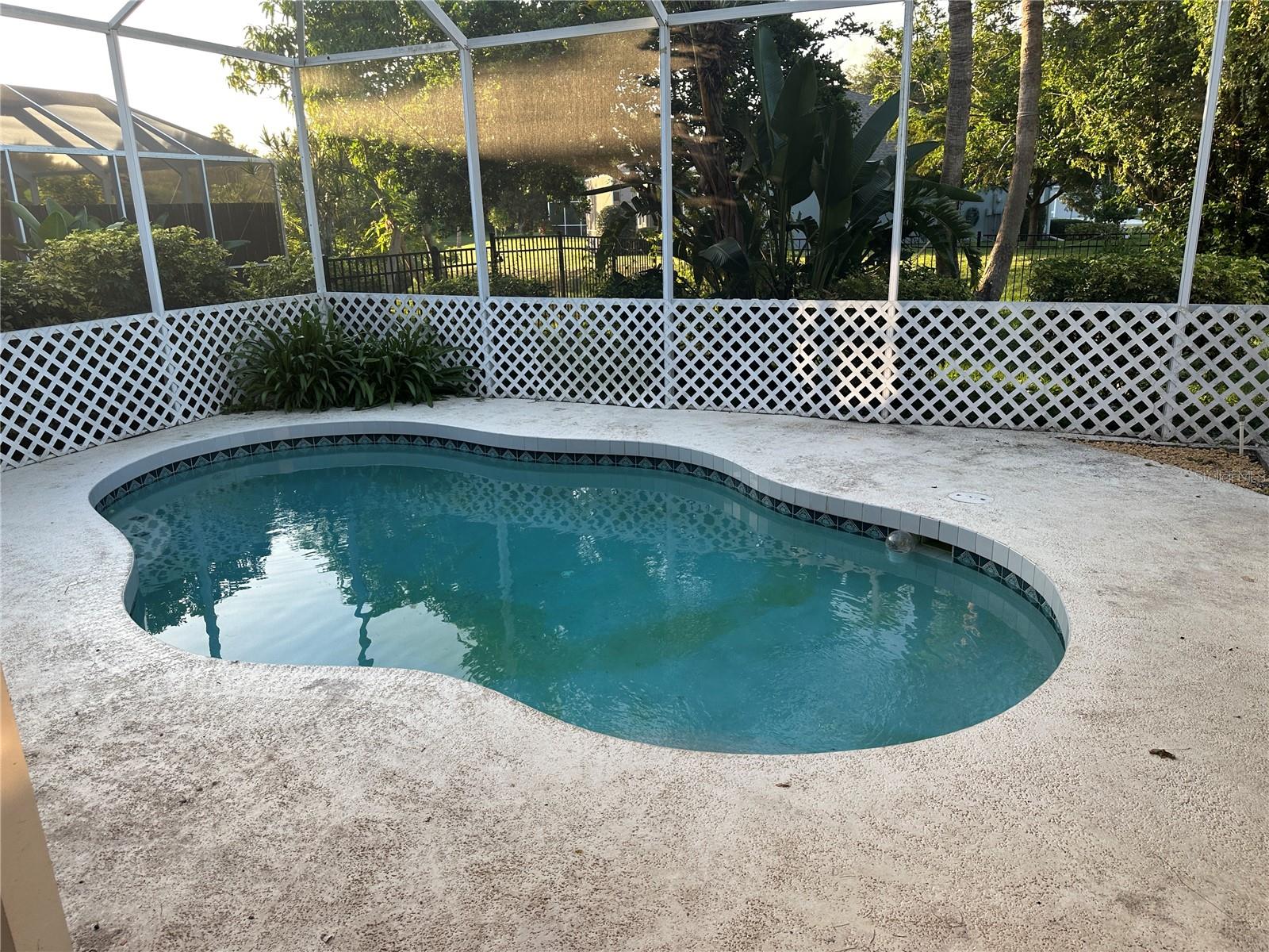 Image 25 of 40 For 7611 49th Avenue E