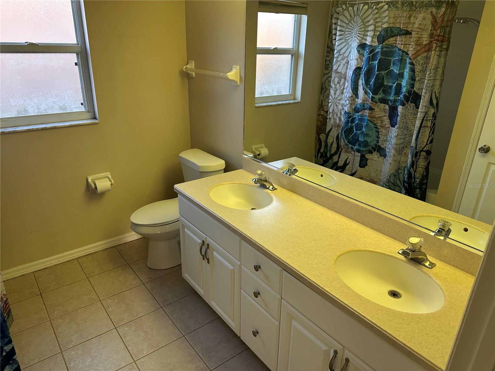 Image 32 of 40 For 7611 49th Avenue E