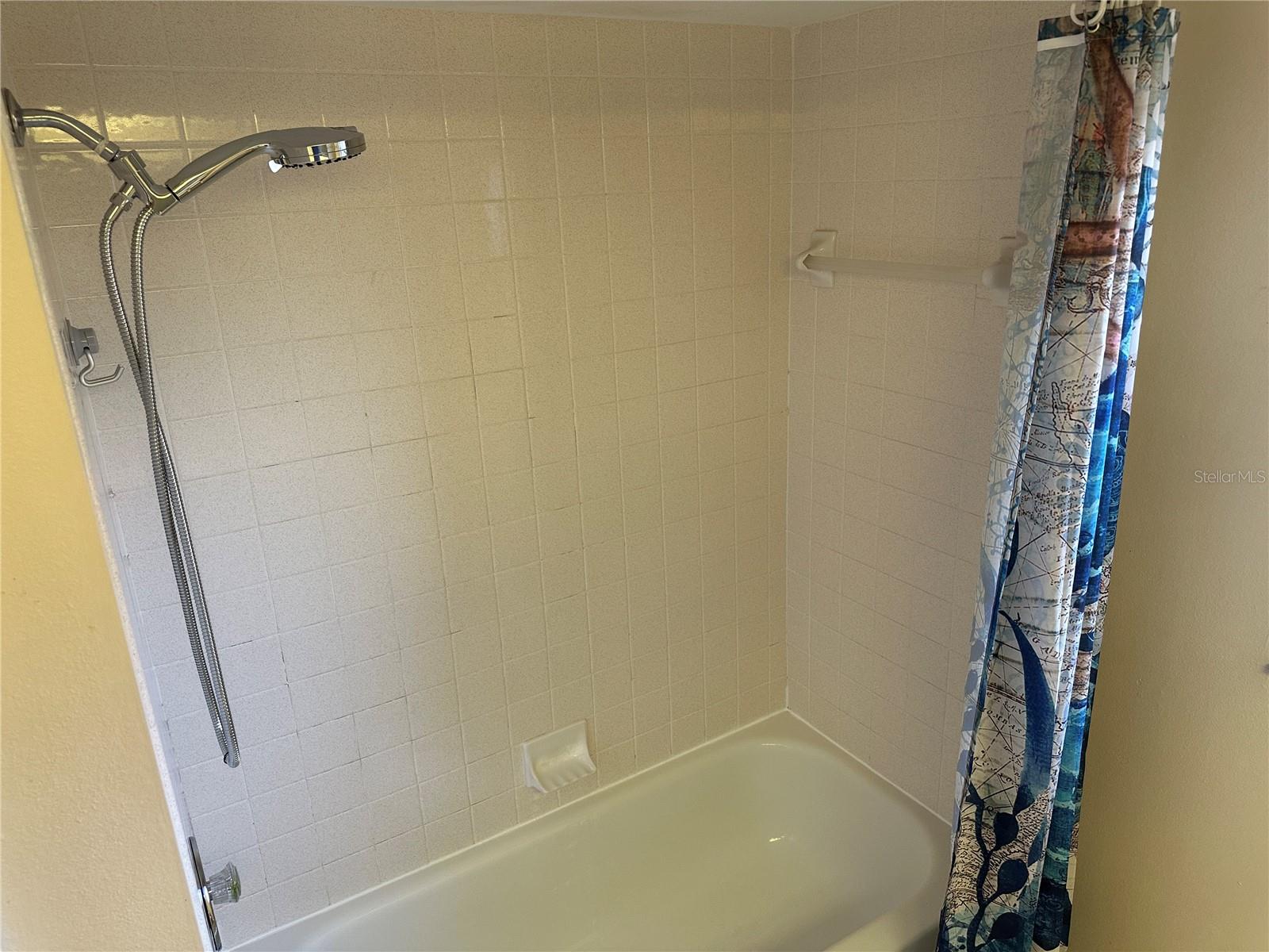Image 33 of 40 For 7611 49th Avenue E