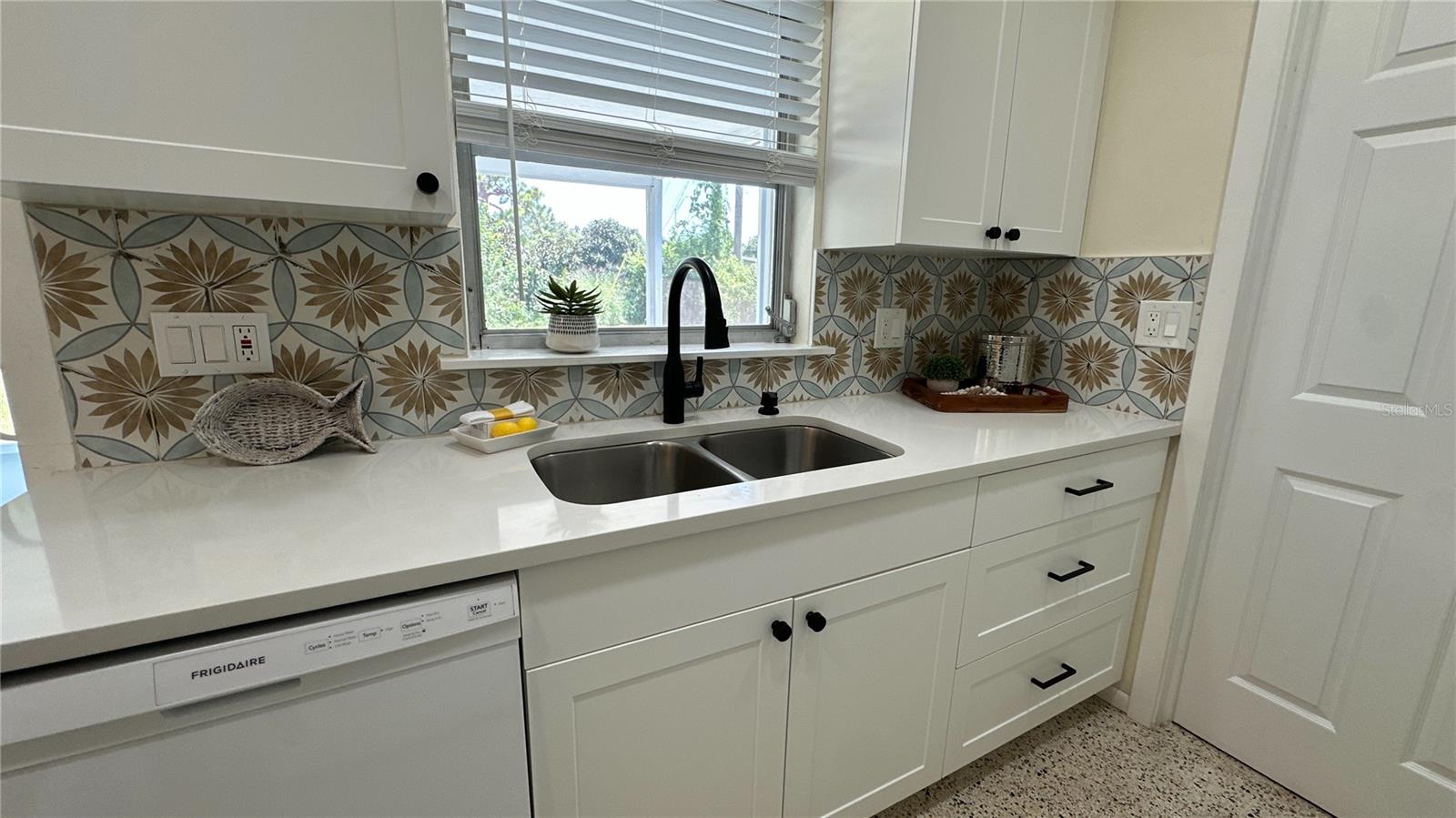 Image 5 of 29 For 5132 Lahaina Drive