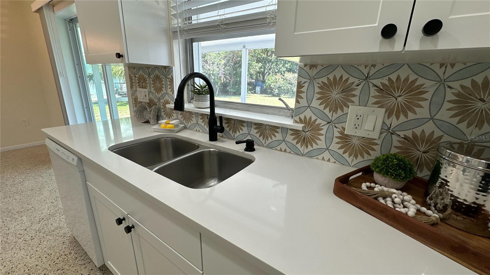 Image 9 of 29 For 5132 Lahaina Drive