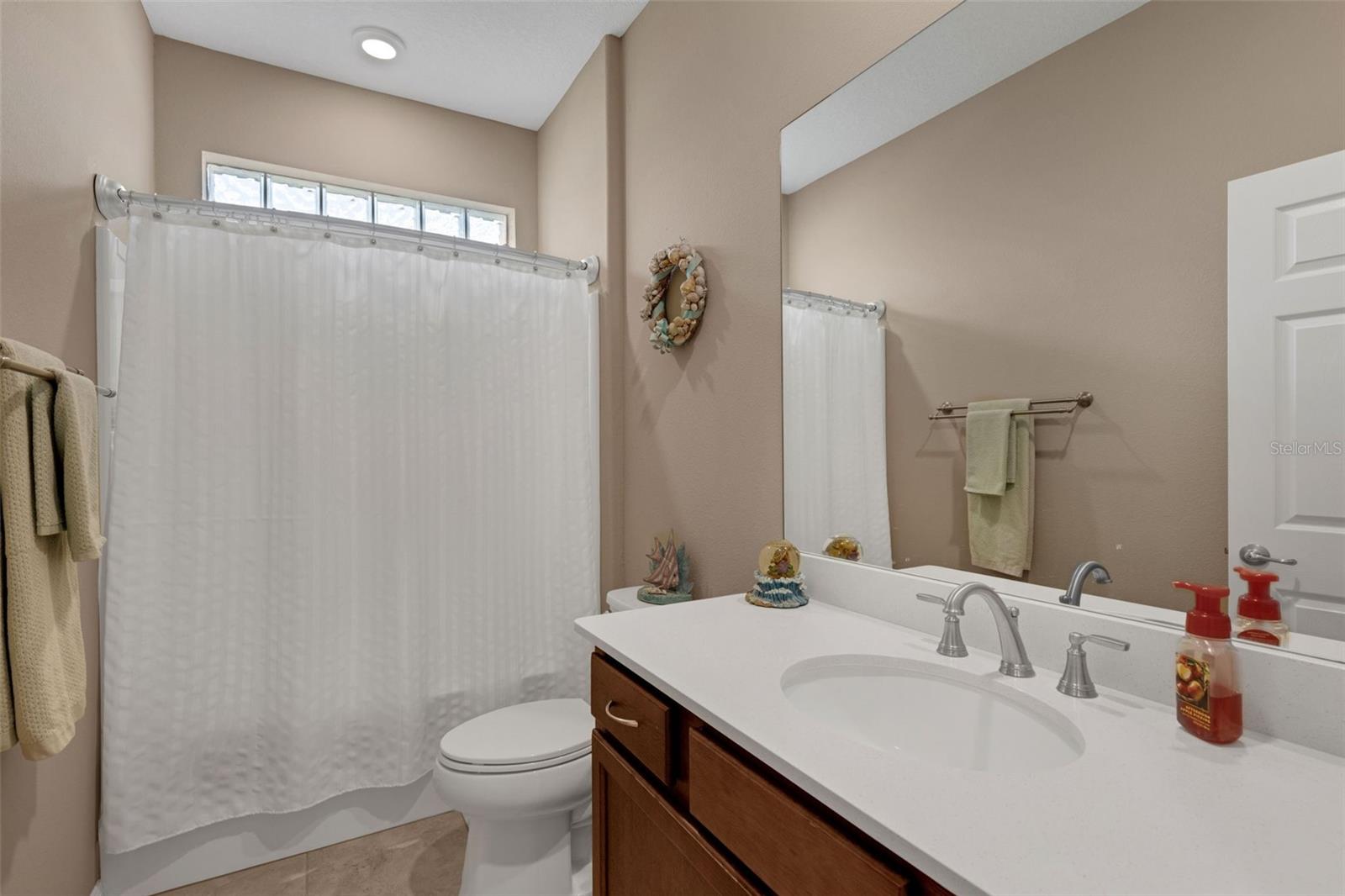 Image 22 of 28 For 8693 76th Street Road