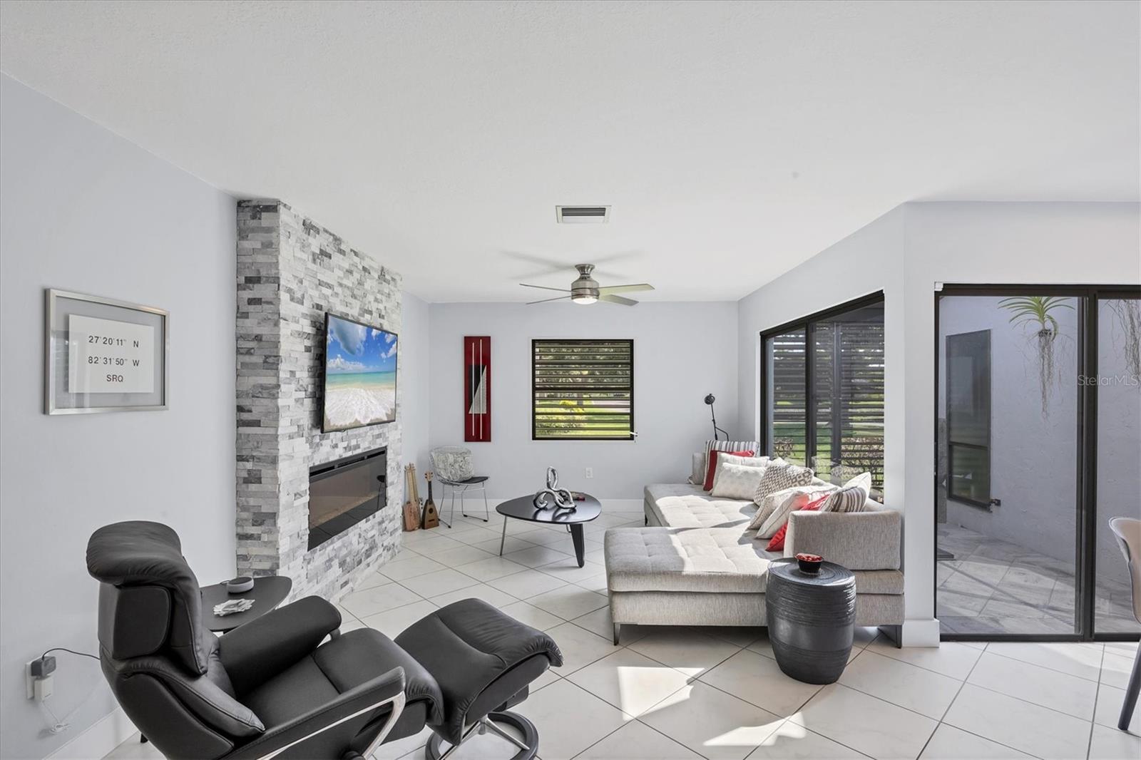 Image 3 of 69 For 3756 Glen Oaks Manor Drive