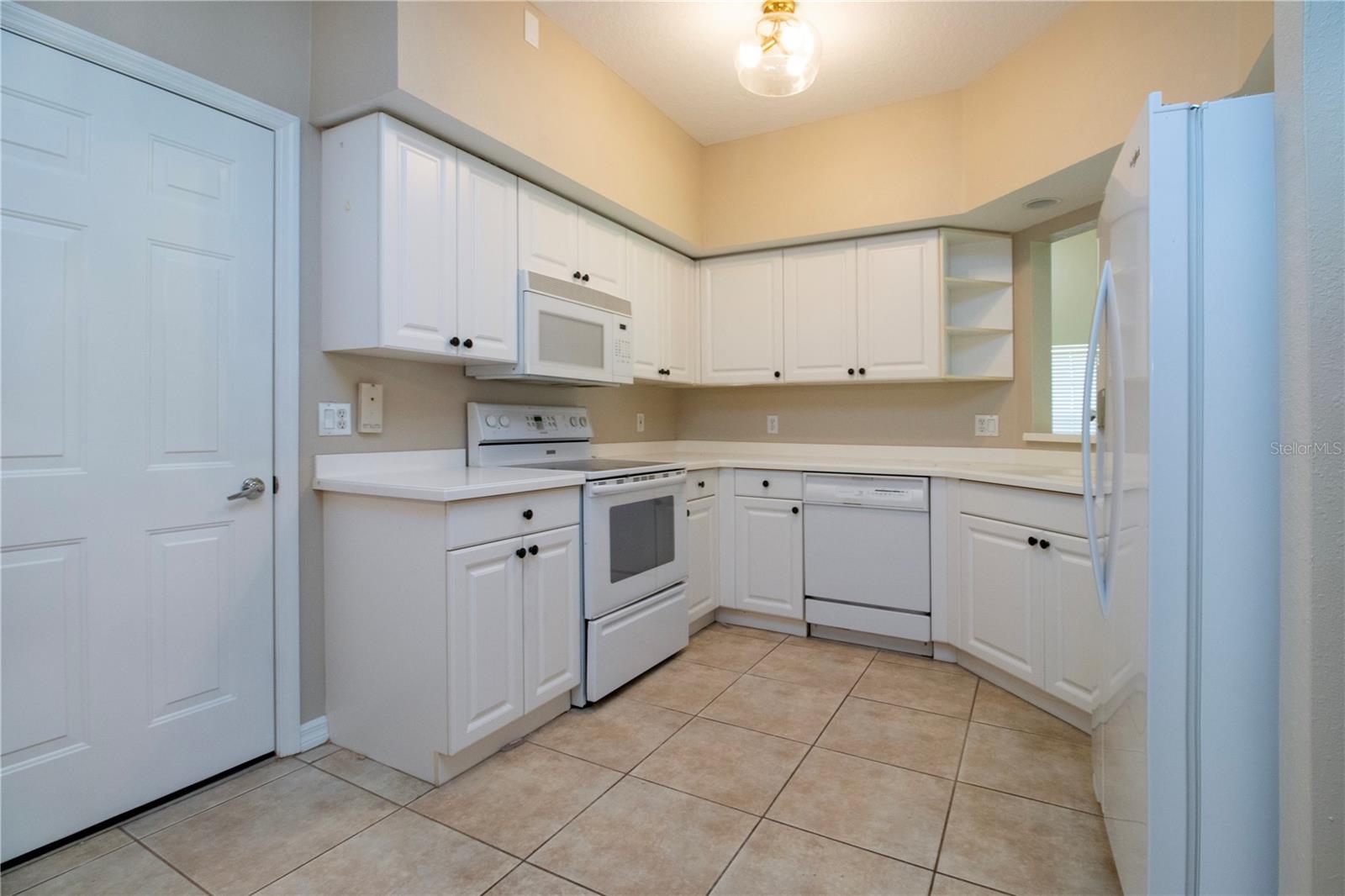 Image 14 of 37 For 7139 Cedar Hollow Circle 101