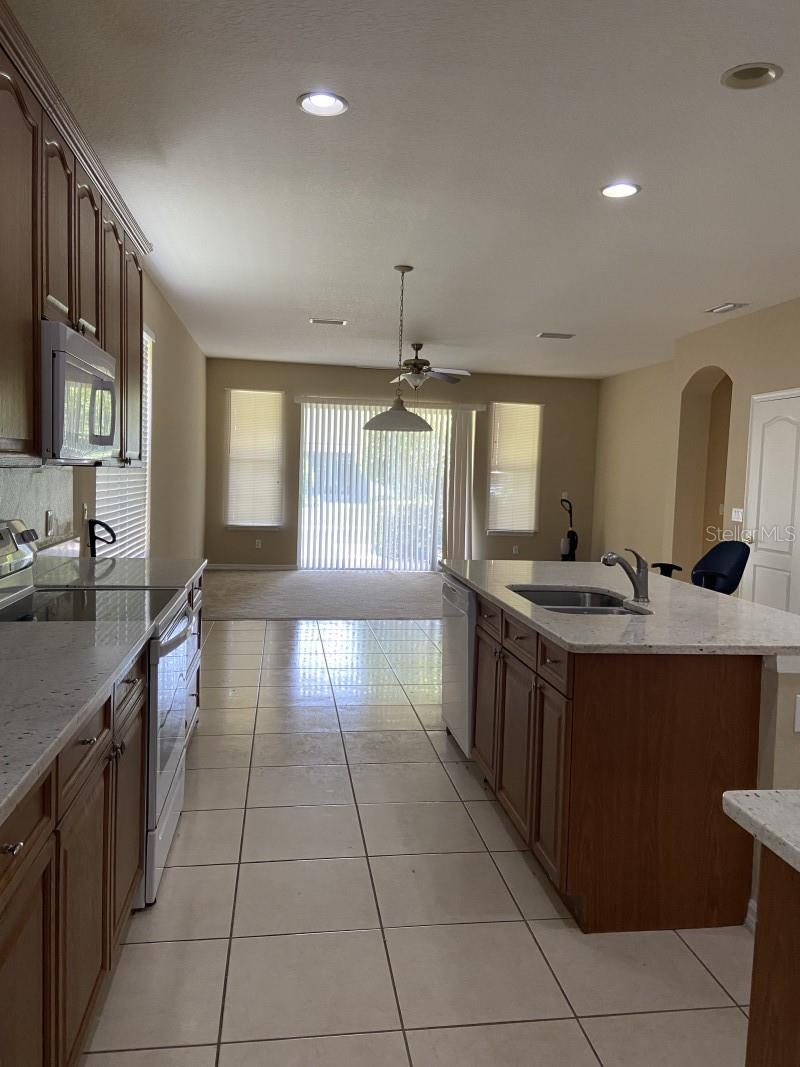 Image 4 of 6 For 6679 Duncaster Street