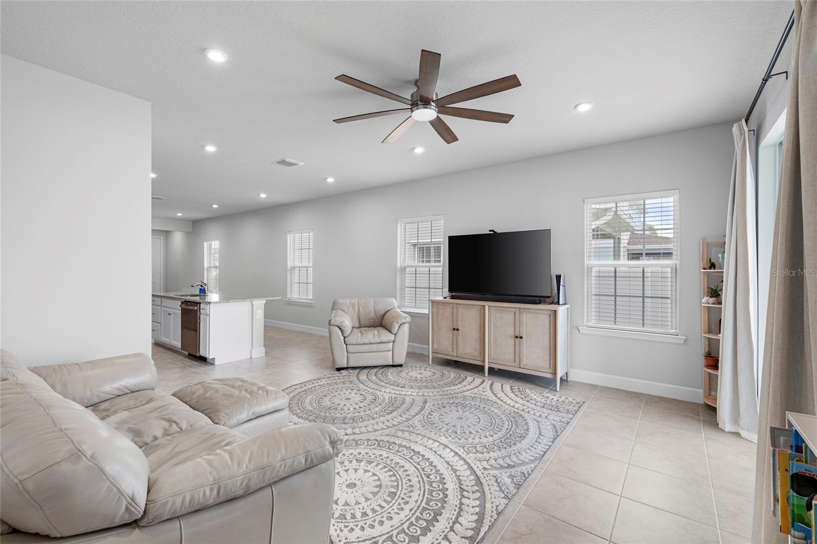 Image 14 of 37 For 4541 Pippin Lane