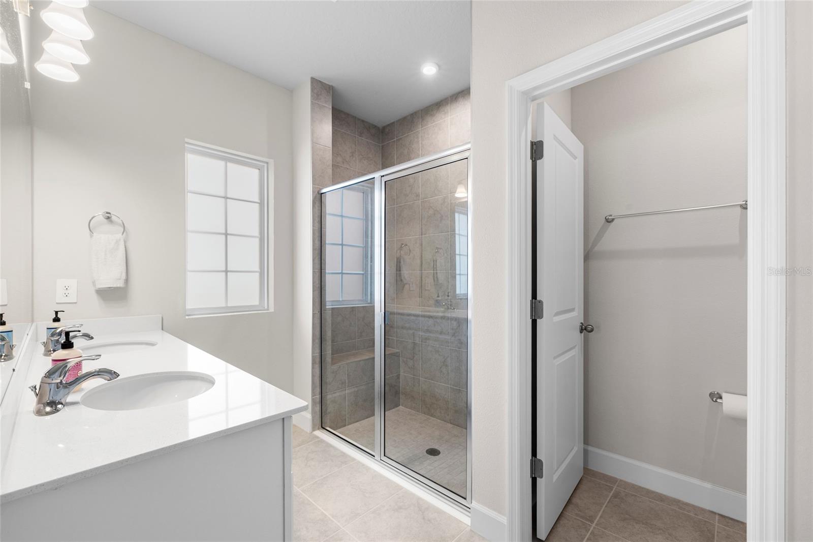 Image 18 of 37 For 4541 Pippin Lane