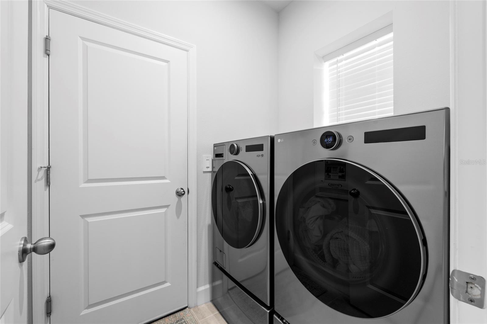 Image 27 of 37 For 4541 Pippin Lane