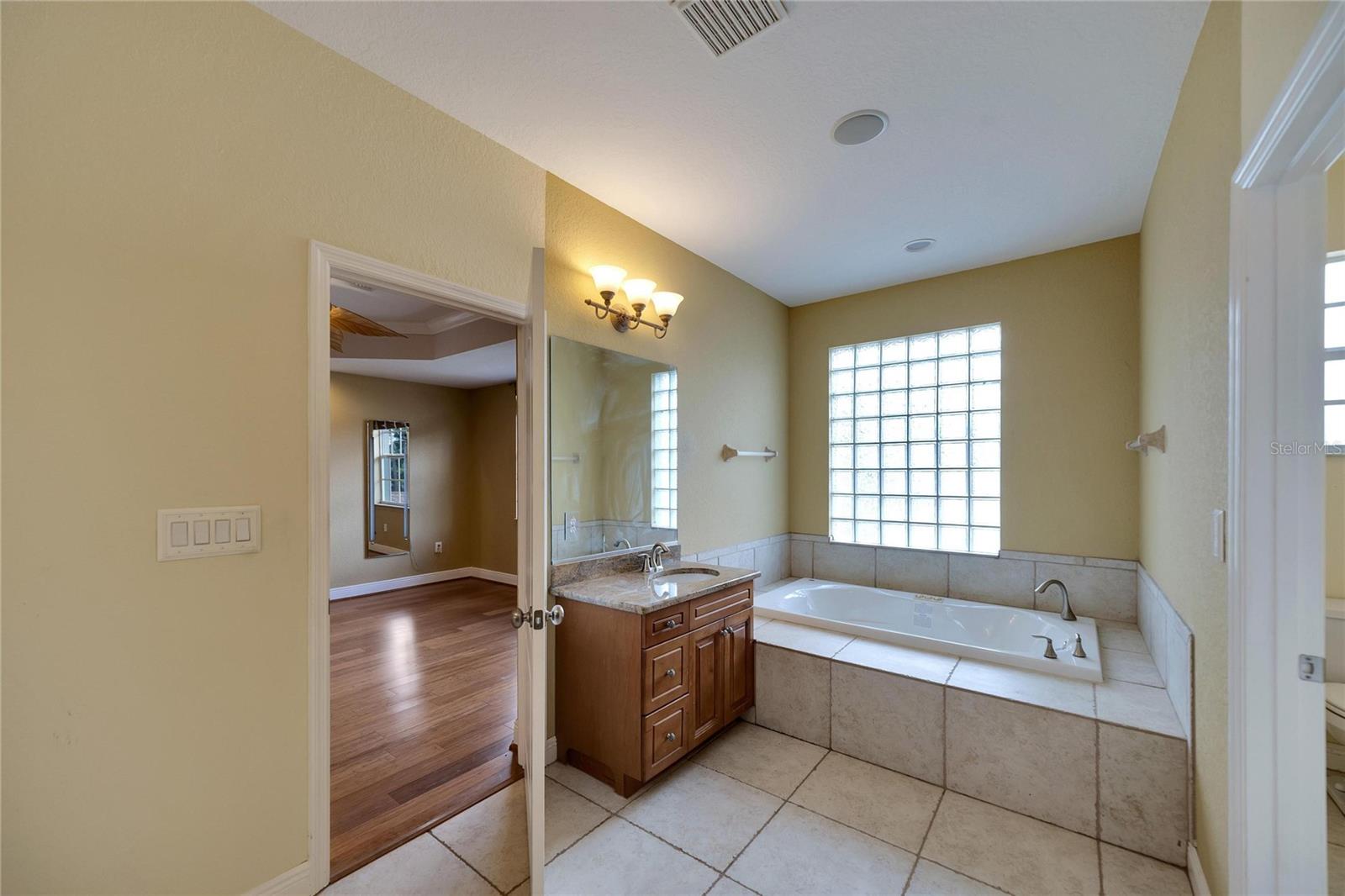 Image 41 of 55 For 1330 16th Street