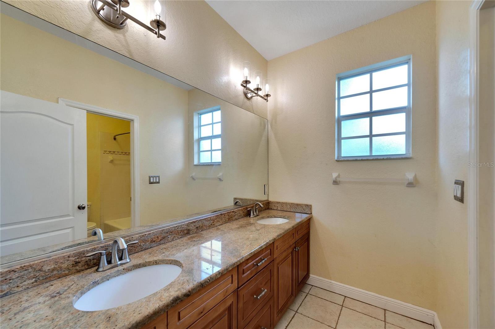 Image 47 of 55 For 1330 16th Street