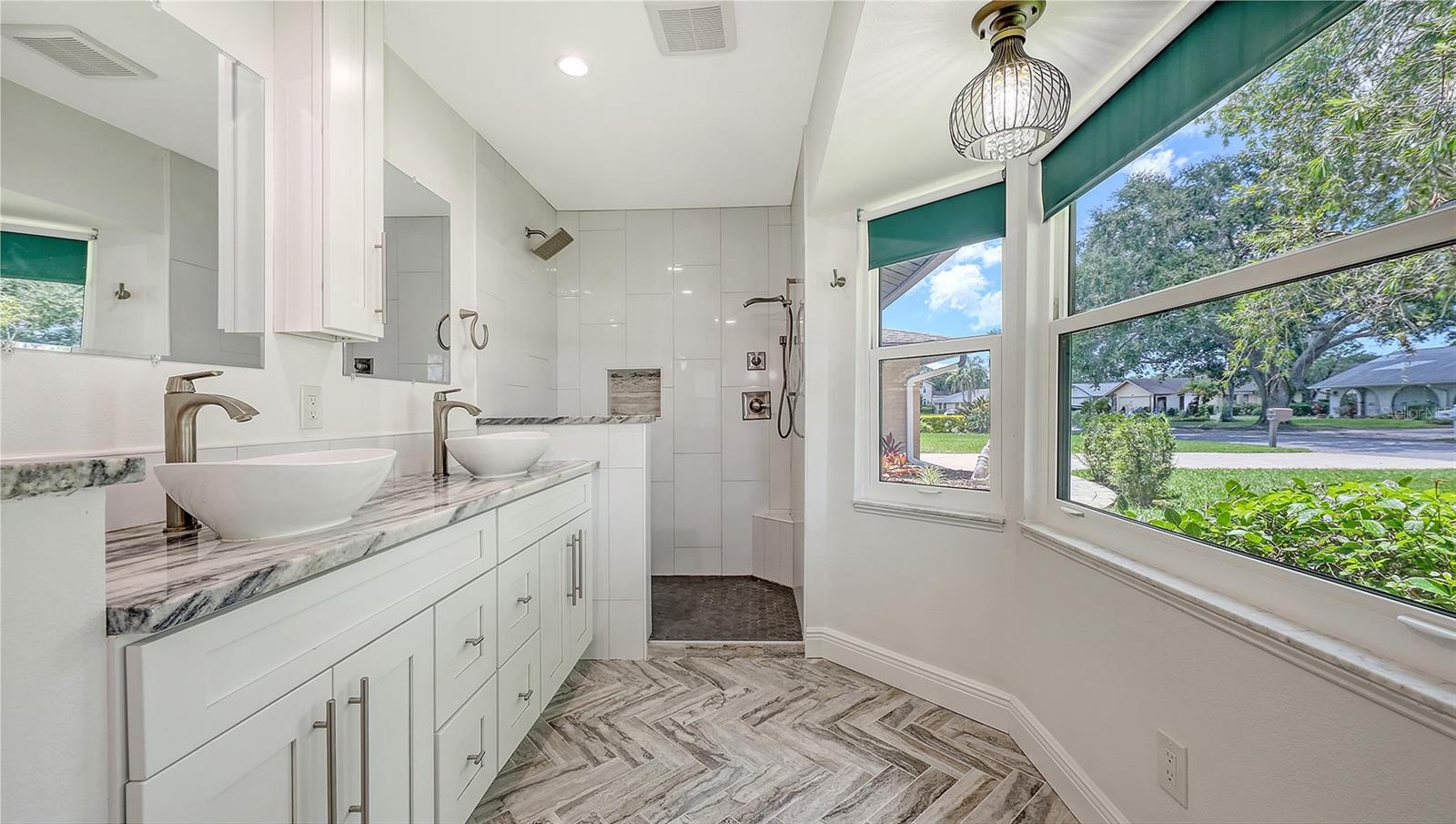 Image 33 of 51 For 4830 Greywood Lane