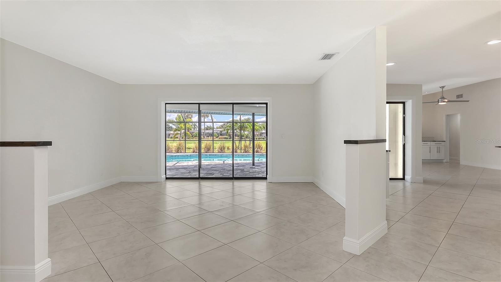 Image 4 of 51 For 4830 Greywood Lane