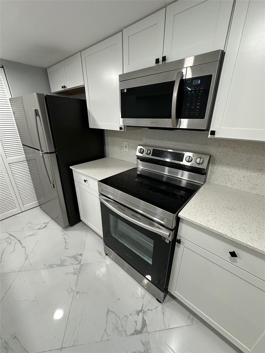 Image 10 of 44 For 5659 Pinehill Lane