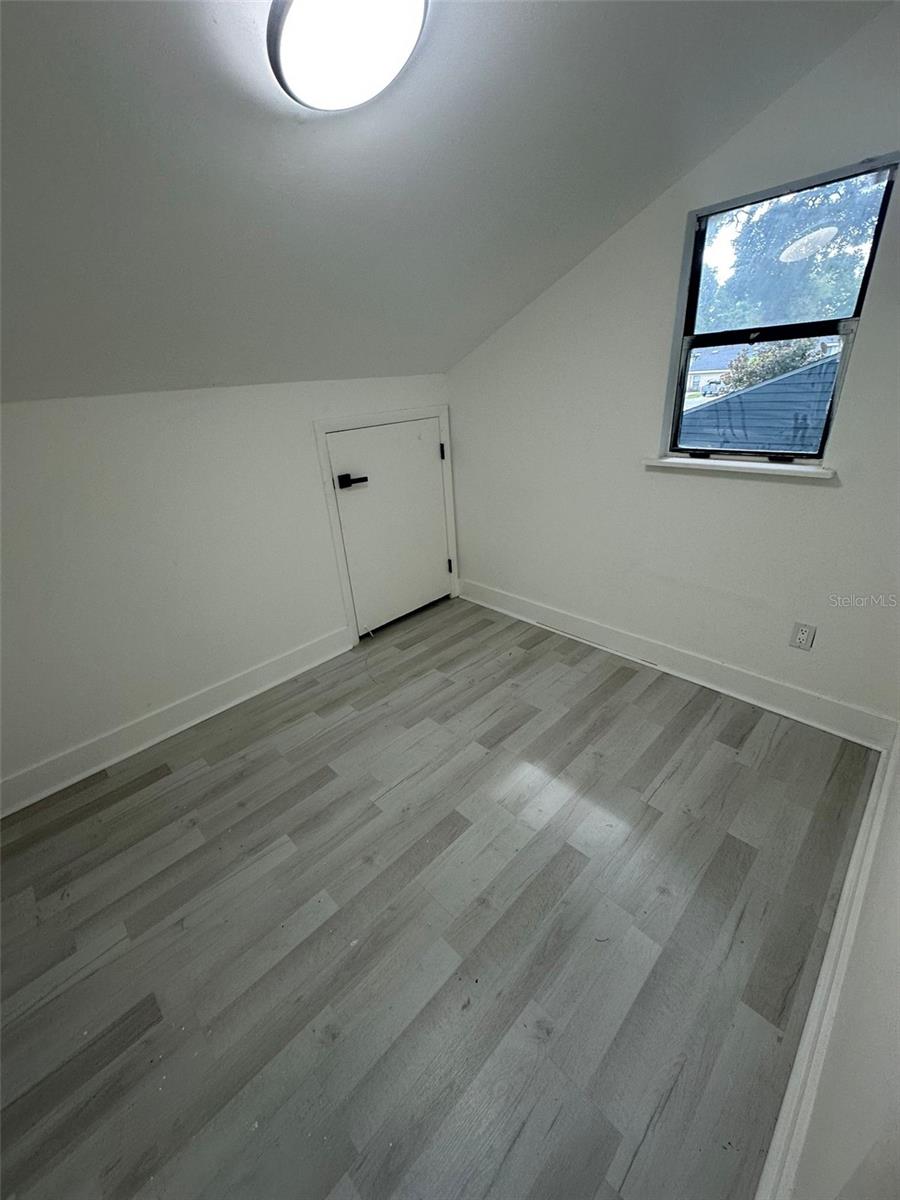 Image 36 of 44 For 5659 Pinehill Lane