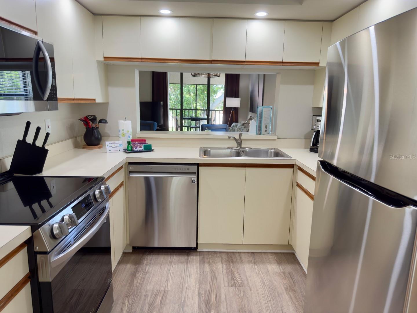 Image 14 of 77 For 4411 46th Avenue W 204