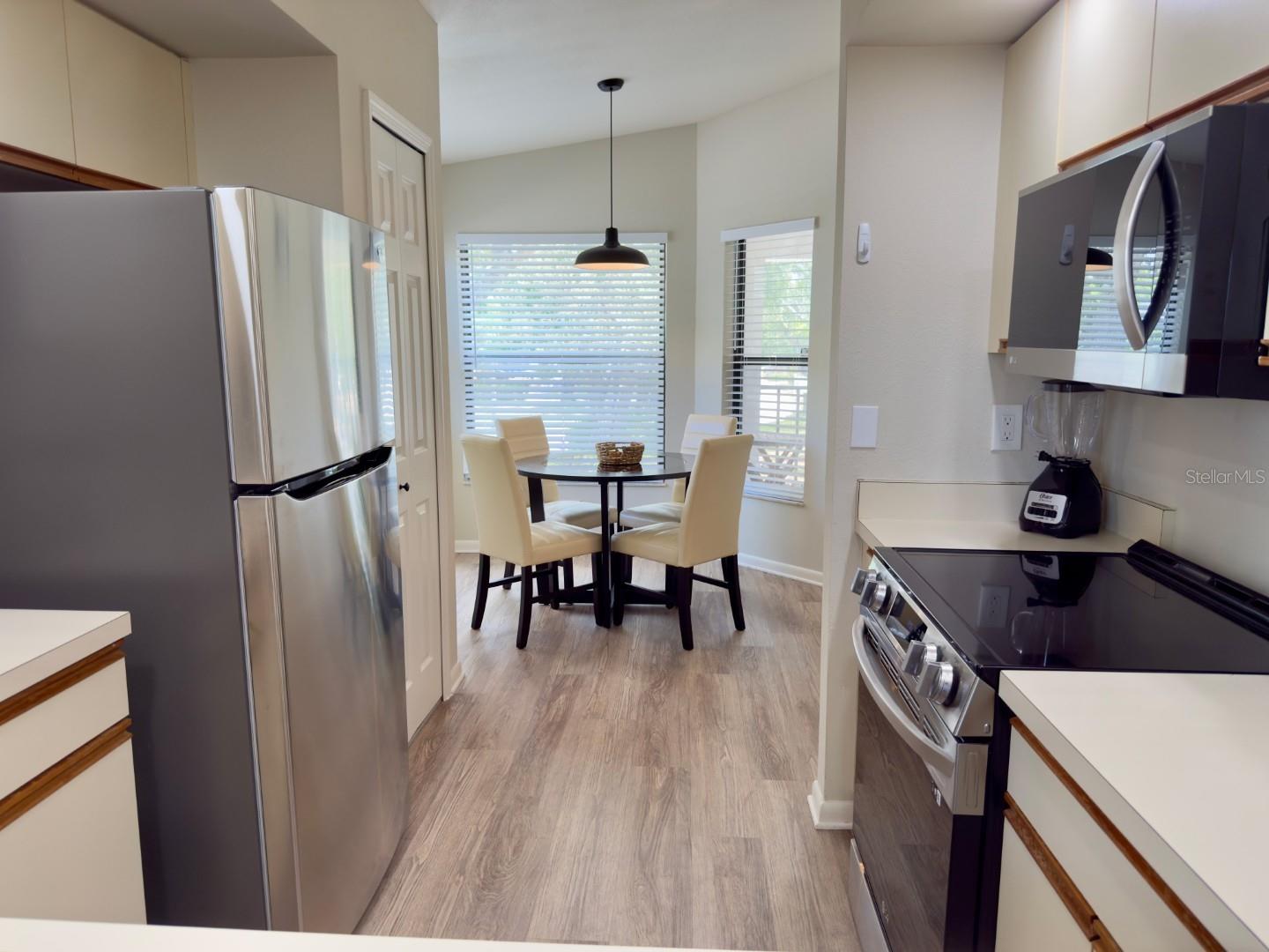 Image 17 of 77 For 4411 46th Avenue W 204