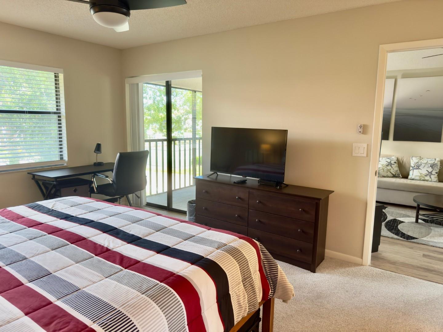 Image 19 of 77 For 4411 46th Avenue W 204