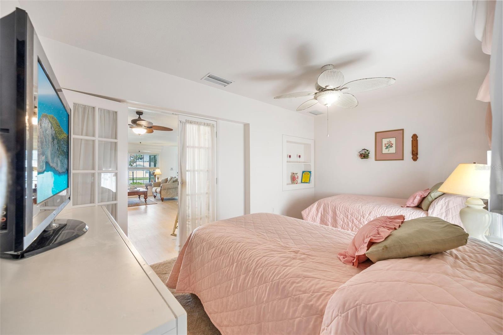 Image 13 of 49 For 805 Mandarin Circle
