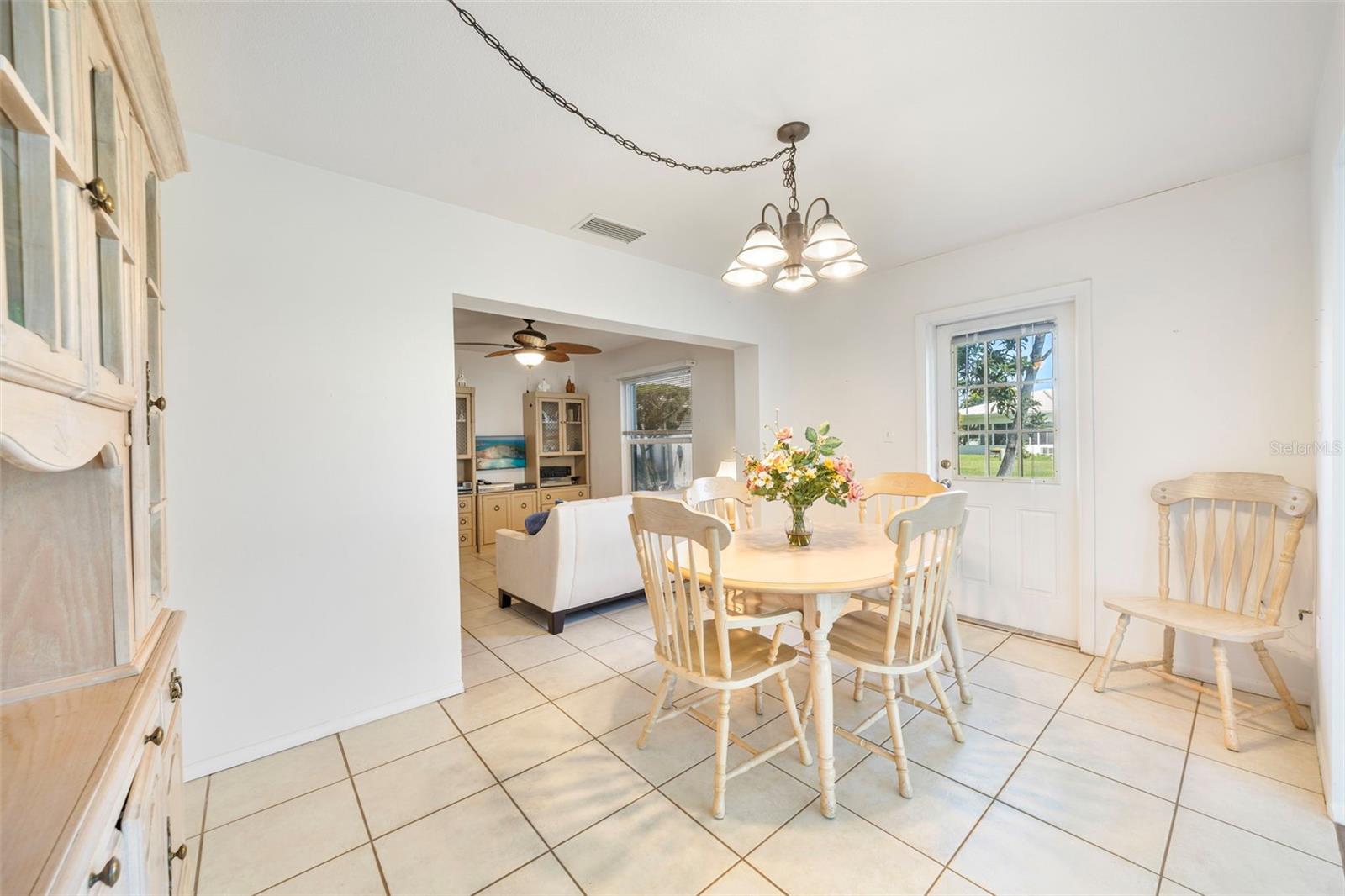 Image 28 of 49 For 805 Mandarin Circle