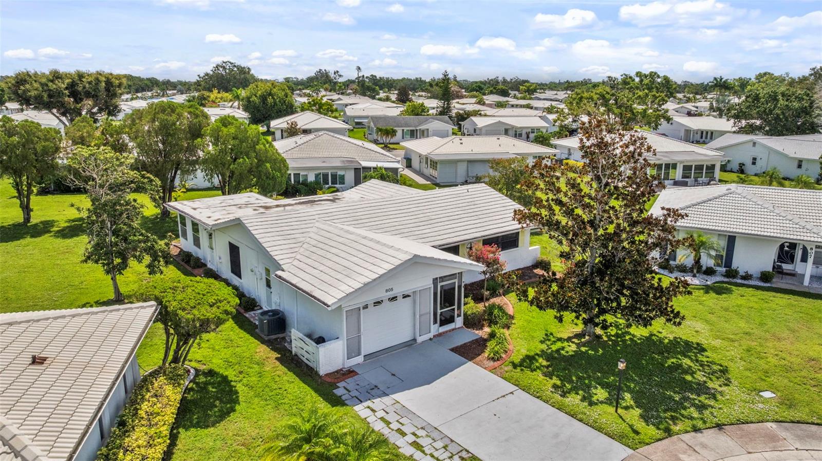 Image 33 of 49 For 805 Mandarin Circle