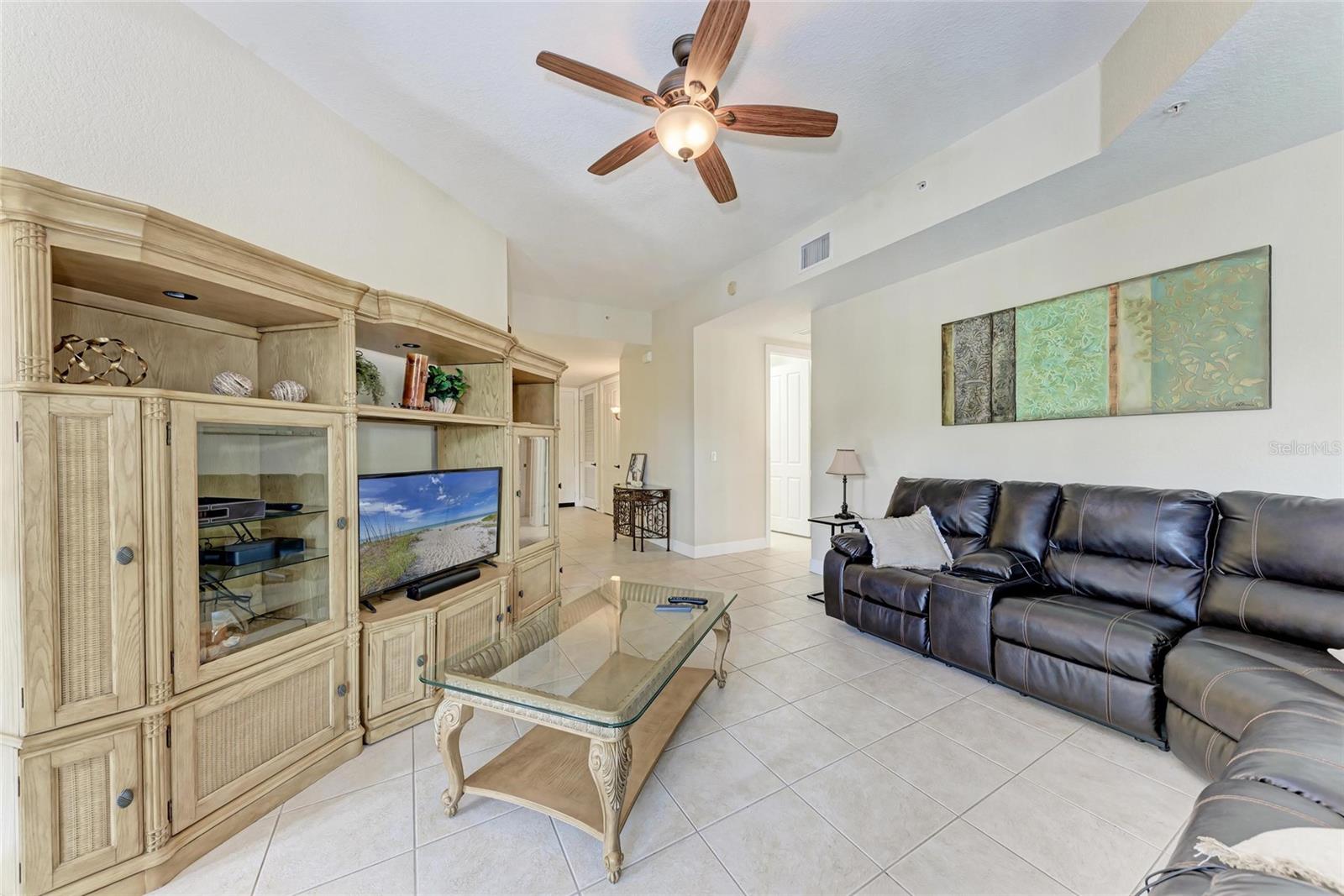 Image 14 of 73 For 96 Vivante Boulevard 210