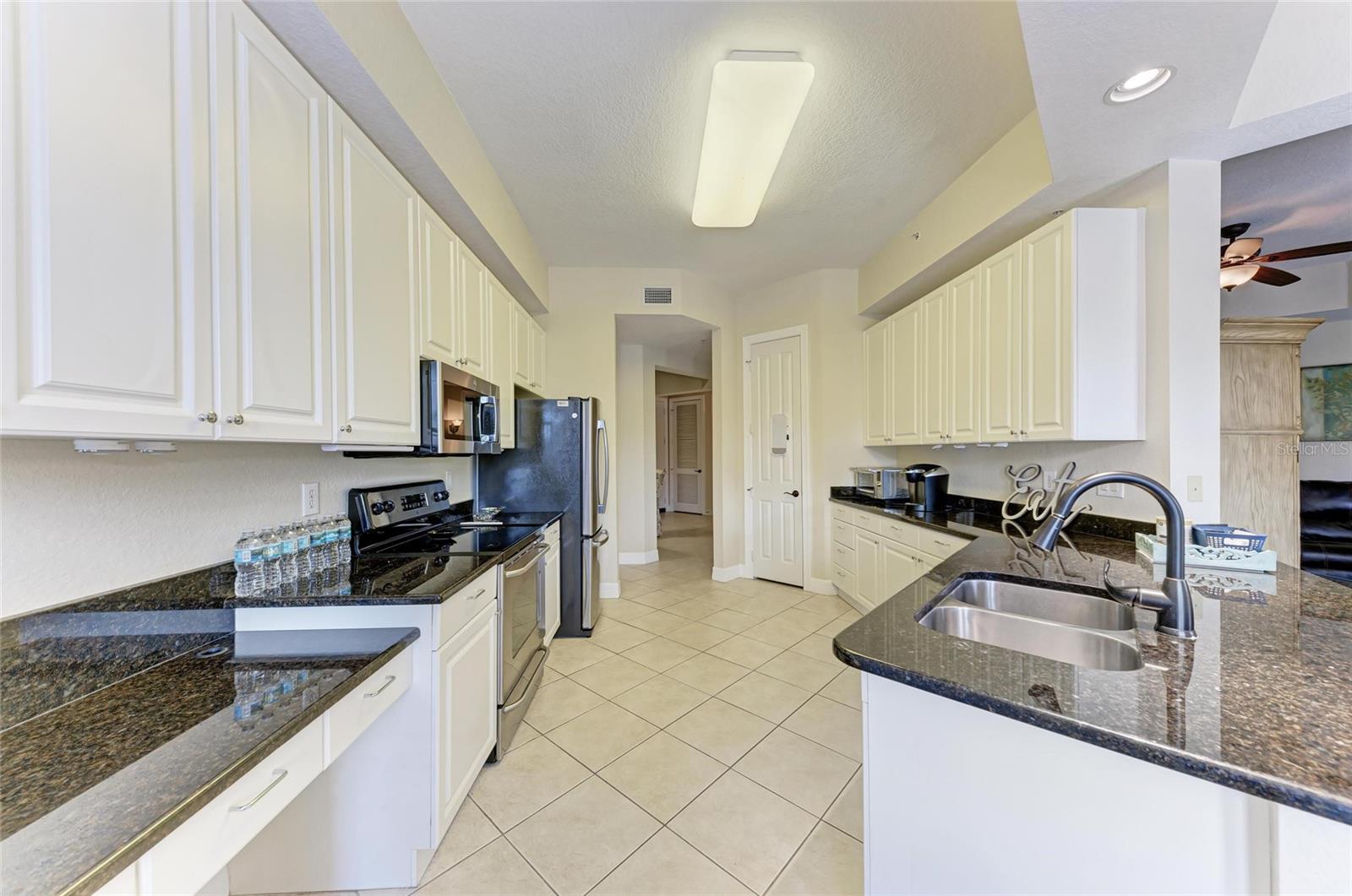 Image 17 of 73 For 96 Vivante Boulevard 210
