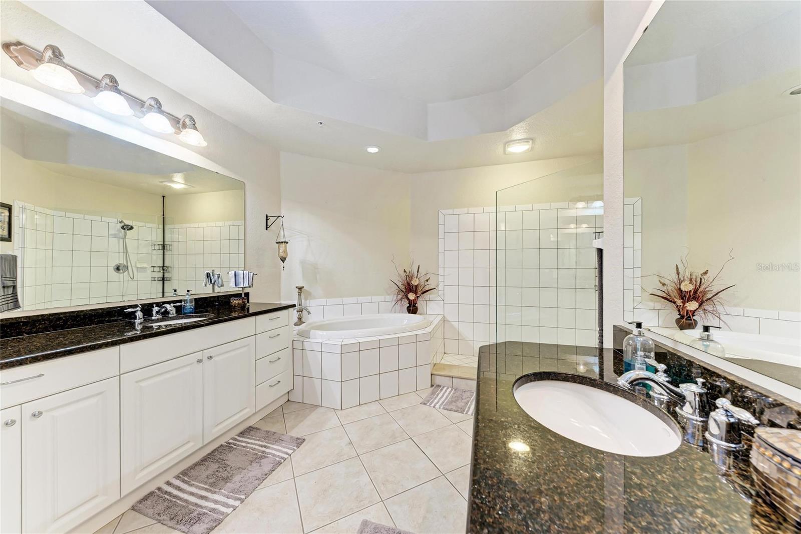 Image 27 of 73 For 96 Vivante Boulevard 210